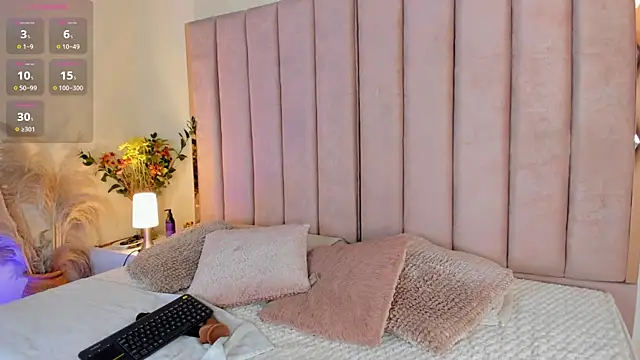 Milan ebony online show from 11/18/25, 11:57