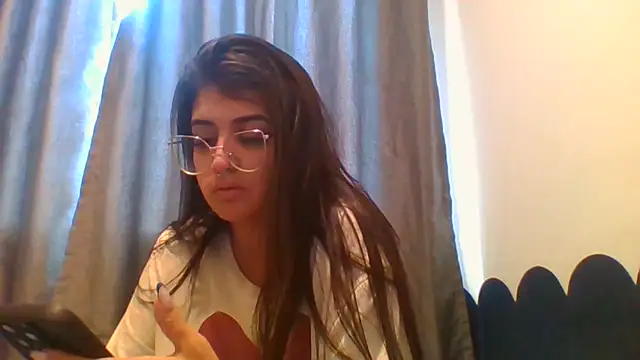 Snapshot of isa_ofc2024 chatting on 06/15/26, 01:44 isa ofc2024 online show from 06/15/26, 01:44