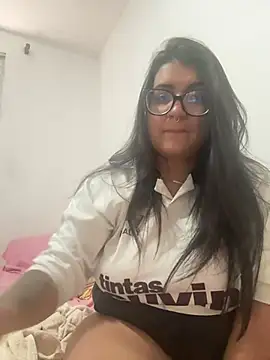 Snapshot of isa_ofc2024 chatting on 12/10/24, 01:55 isa ofc2024 online show from 12/10/24, 01:55