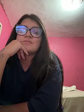 Snapshot of isa_ofc2024 chatting on 12/16/24, 07:00 isa ofc2024 online show from 12/16/24, 07:00