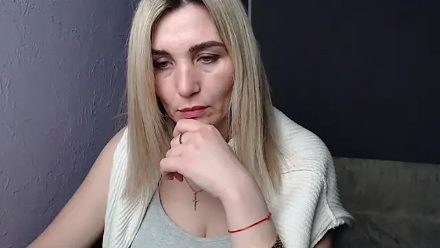  sexy lady online show from 02/17/25, 07:55
