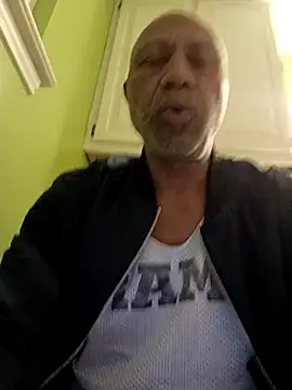 Snapshot of yasohw chatting on 11/29/25, 12:05 yasohw online show from 11/29/25, 12:05