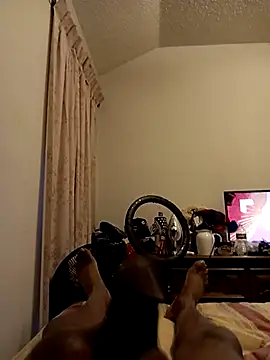 Snapshot of yasohw chatting on 12/02/25, 01:24 yasohw online show from 12/02/25, 01:24