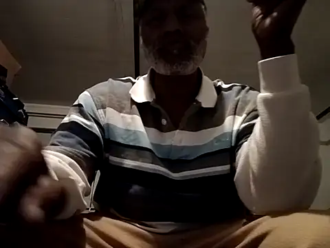 Snapshot of yasohw chatting on 03/21/25, 02:28 yasohw online show from 03/21/25, 02:28