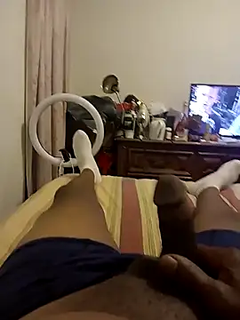 Snapshot of yasohw chatting on 03/15/25, 12:24 yasohw online show from 03/15/25, 12:24