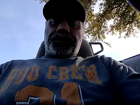 Snapshot of yasohw chatting on 02/02/25, 09:23 yasohw online show from 02/02/25, 09:23