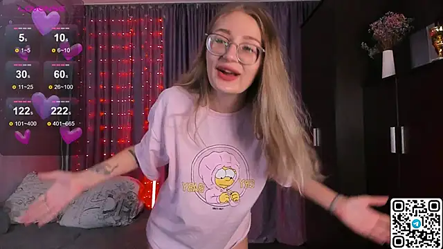 Snapshot of LivyyBossom chatting on 10/10/25, 05:14 LivyyBossom online show from 10/10/25, 05:14