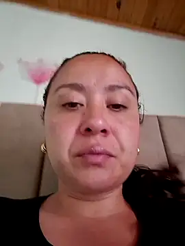 Snapshot of RenataSexy_ chatting on 12/19/25, 06:43 RenataSexy online show from 12/19/25, 06:43