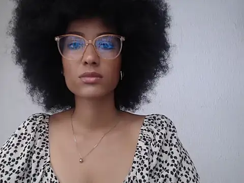 violettamartins online show from 04/21/26, 07:53