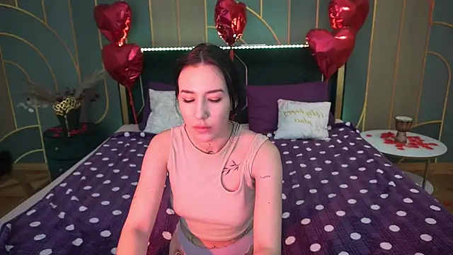 Snapshot of NikkiGoldSide chatting on 03/02/25, 04:58 NikkiGoldSide online show from 03/02/25, 04:58
