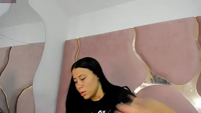 Snapshot of Sofia-candyht chatting on 05/10/26, 08:54 Sofia-candyht online show from 05/10/26, 08:54