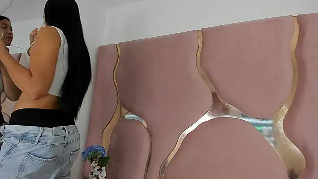 Snapshot of Sofia-candyht chatting on 03/06/26, 08:26 Sofia-candyht online show from 03/06/26, 08:26