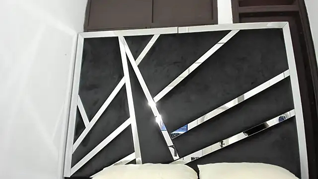 Snapshot of Sofia-candyht chatting on 03/04/25, 09:11 Sofia-candyht online show from 03/04/25, 09:11