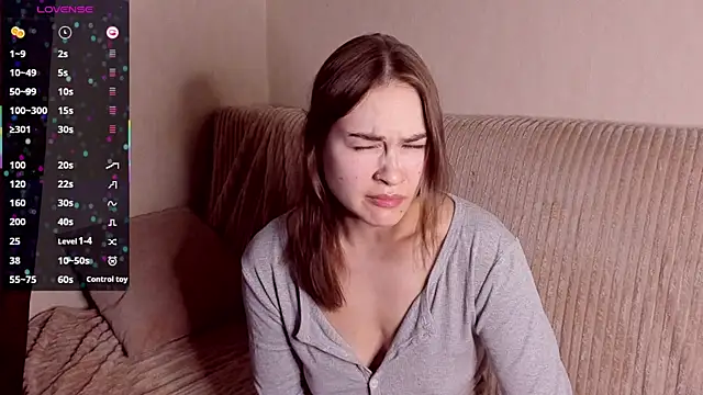 Snapshot of sleeeep_y chatting on 10/21/25, 07:08 sleeeep y online show from 10/21/25, 07:08