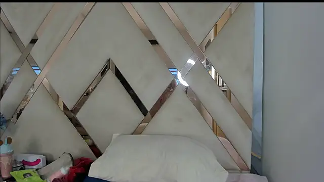 arihtx online show from 02/18/26, 08:49