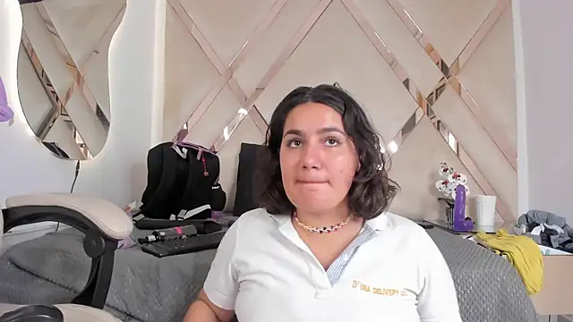 arihtx online show from 03/13/25, 08:04