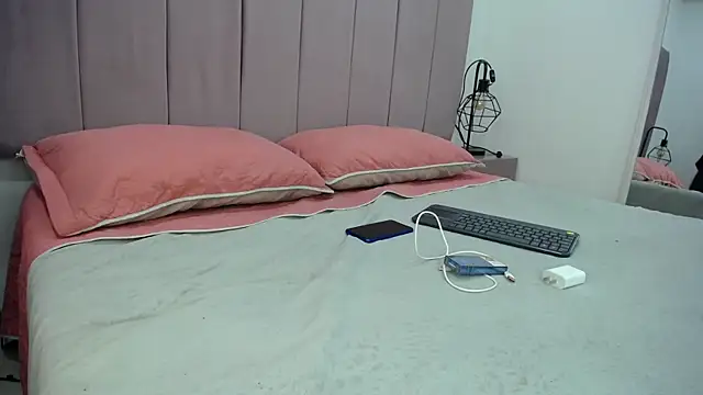 Nessa2905 online show from 12/12/24, 08:53