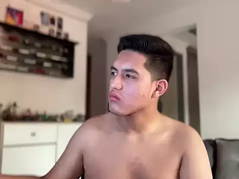 Snapshot of alexandergrey760886 chatting on 02/05/26, 01:29 alexandergrey760886 online show from 02/05/26, 01:29