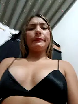 Snapshot of GIRL_DONCELLA chatting on 01/09/25, 12:35 GIRL DONCELLA online show from 01/09/25, 12:35