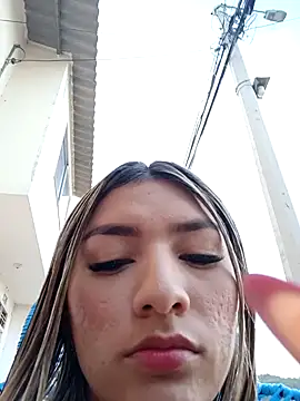 Snapshot of GIRL_DONCELLA chatting on 01/18/25, 10:39 GIRL DONCELLA online show from 01/18/25, 10:39