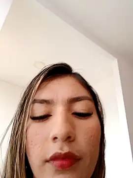 Snapshot of GIRL_DONCELLA chatting on 03/19/25, 09:27 GIRL DONCELLA online show from 03/19/25, 09:27