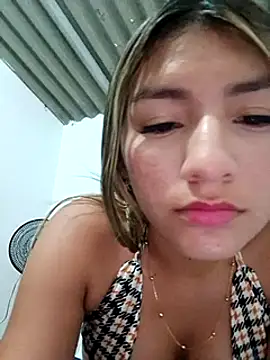 Snapshot of GIRL_DONCELLA chatting on 01/11/25, 12:33 GIRL DONCELLA online show from 01/11/25, 12:33