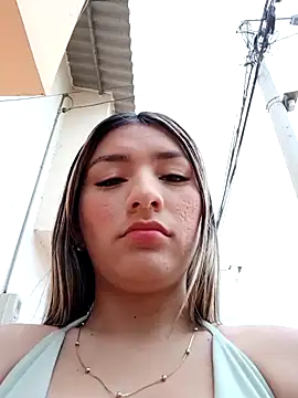 Snapshot of GIRL_DONCELLA chatting on 01/27/25, 10:38 GIRL DONCELLA online show from 01/27/25, 10:38