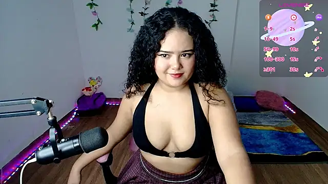 Snapshot of Dulce_Julietha chatting on 02/20/25, 05:52 Dulce Julietha online show from 02/20/25, 05:52
