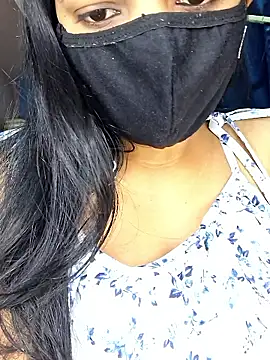 Nisha027 online show from 01/10/26, 12:06