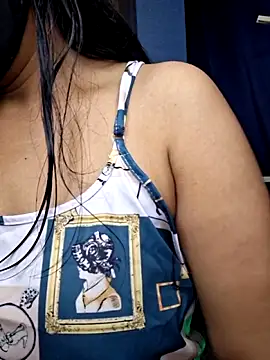 Nisha027 online show from 04/04/26, 01:23