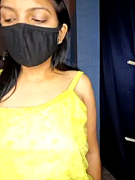 Nisha027 online show from 11/19/25, 12:21