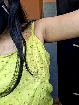 Nisha027 online show from 02/11/26, 12:21