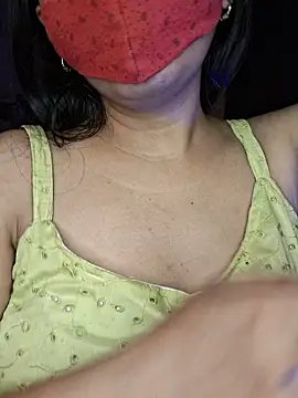 Nisha027 online show from 09/19/25, 12:03