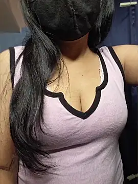 Nisha027 online show from 05/08/26, 11:08