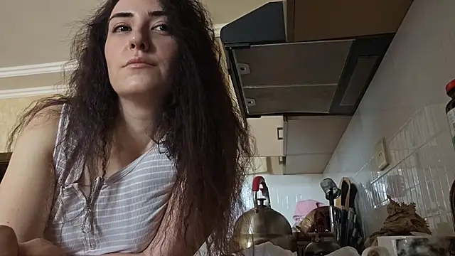 AlejandraDelaney online show from 10/19/25, 09:12