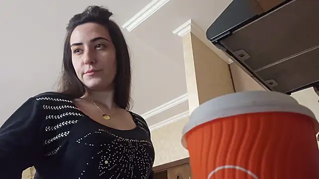 AlejandraDelaney online show from 11/30/25, 08:48