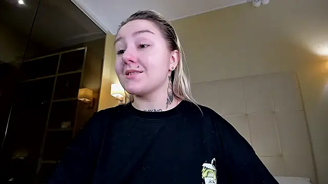 Debbie Taylor online show from 11/21/25, 05:23