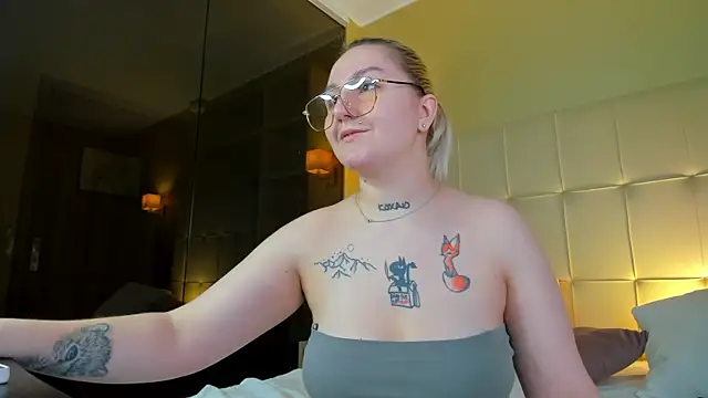 Debbie Taylor online show from 10/04/25, 04:19