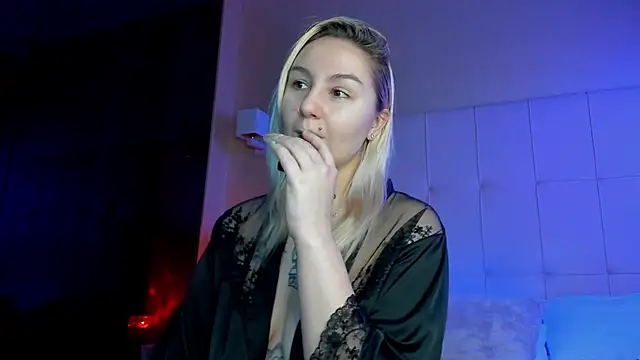 Debbie Taylor online show from 10/18/25, 04:31