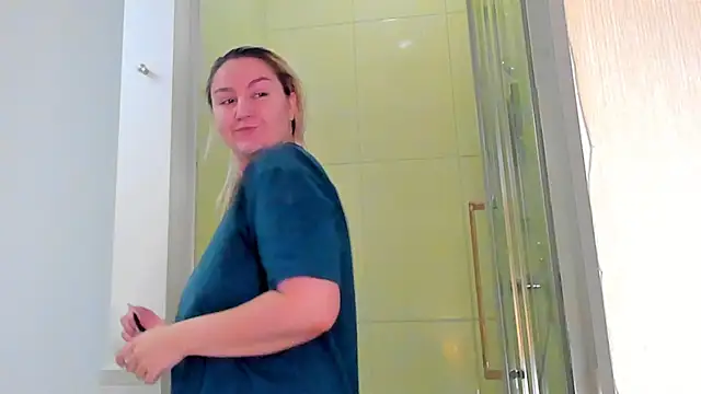 Debbie Taylor online show from 10/14/25, 04:51