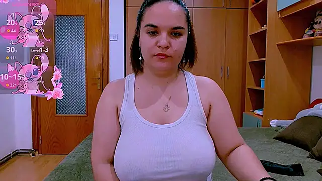 Snapshot of Ella-Diamond chatting on 11/03/25, 06:51 Ella-Diamond online show from 11/03/25, 06:51