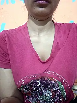 Snapshot of Rajni-Mehra chatting on 06/11/26, 02:53 Rajni-Mehra online show from 06/11/26, 02:53