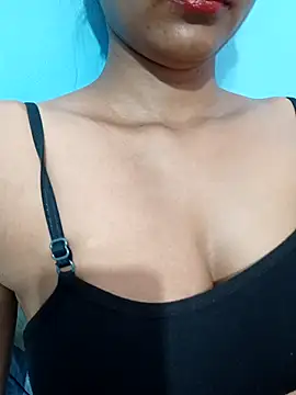 Snapshot of Rajni-Mehra chatting on 07/18/26, 04:54 Rajni-Mehra online show from 07/18/26, 04:54