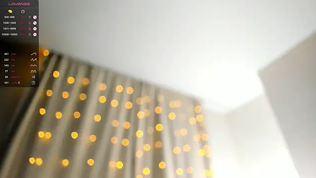 OttilieBurruss online show from 03/11/25, 02:18