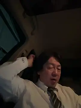 Snapshot of SaneService9 chatting on 04/12/26, 05:05 SaneService9 online show from 04/12/26, 05:05