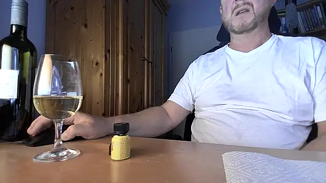 Tom PP cgn online show from 10/06/25, 09:37