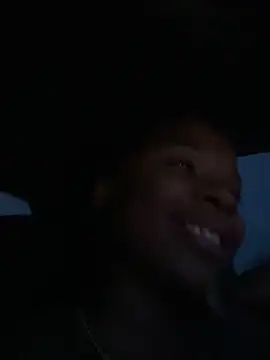 Snapshot of miamiworld chatting on 09/12/25, 11:48 miamiworld online show from 09/12/25, 11:48