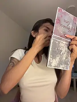 adop me   online show from 10/09/25, 10:43