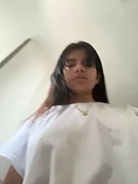 adop me   online show from 09/22/25, 10:27