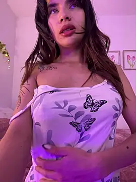 adop me   online show from 11/22/25, 01:43